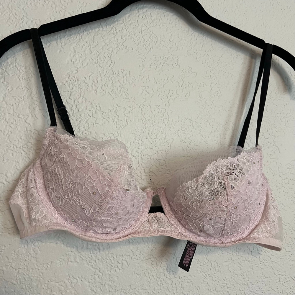 Women's Victoria's Secret 34C Pink Lace Balconette Bra